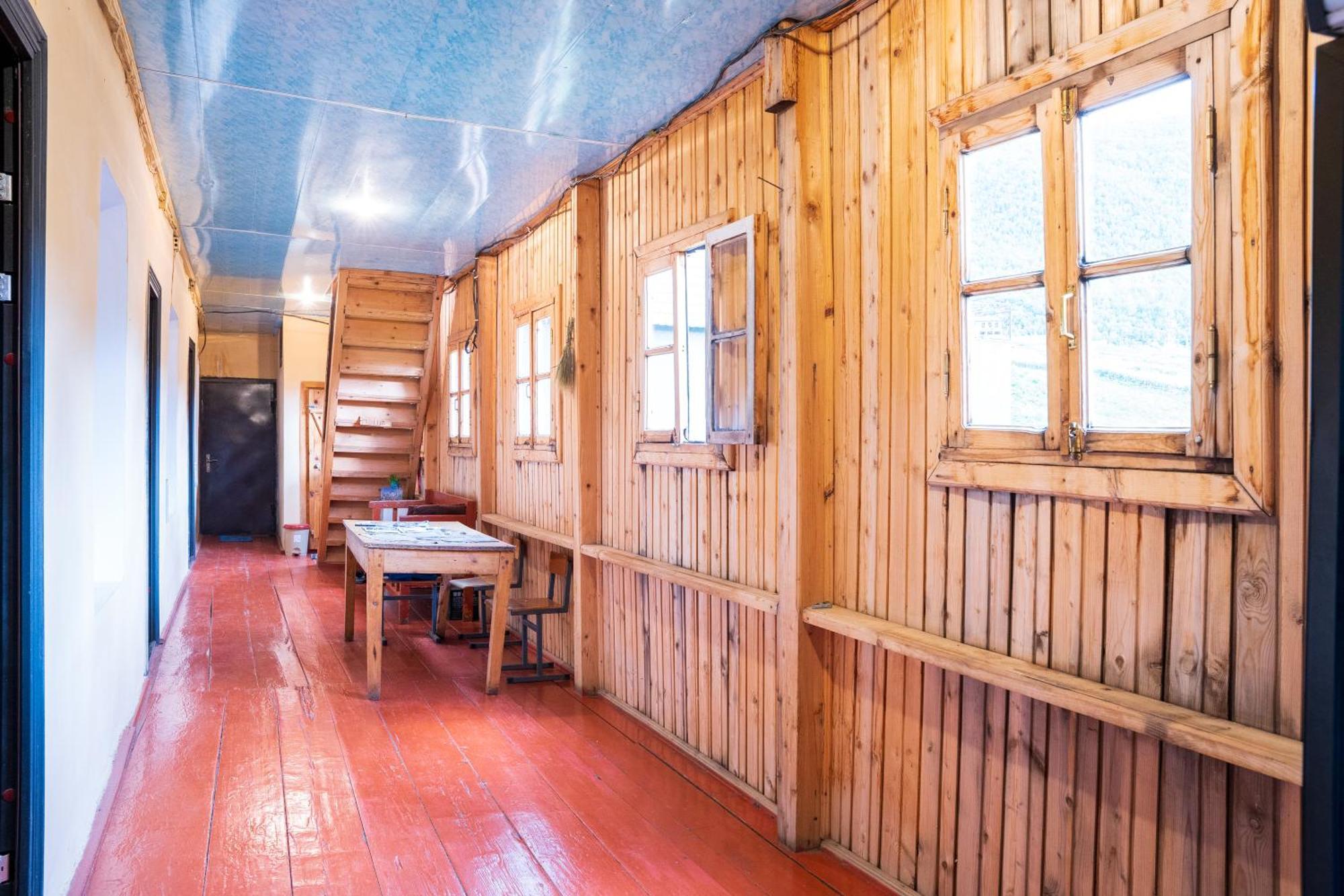 Guesthouse Svani Ushguli Exterior foto