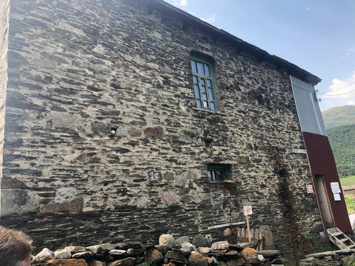 Guesthouse Svani Ushguli Exterior foto
